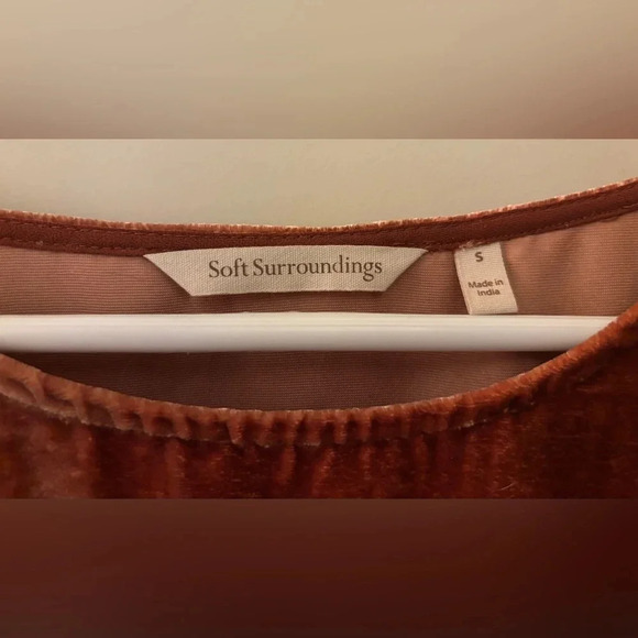 Soft Surroundings Gisella Crushed Velvet Top, Rust/Orange, Size S - Picture 4 of 7